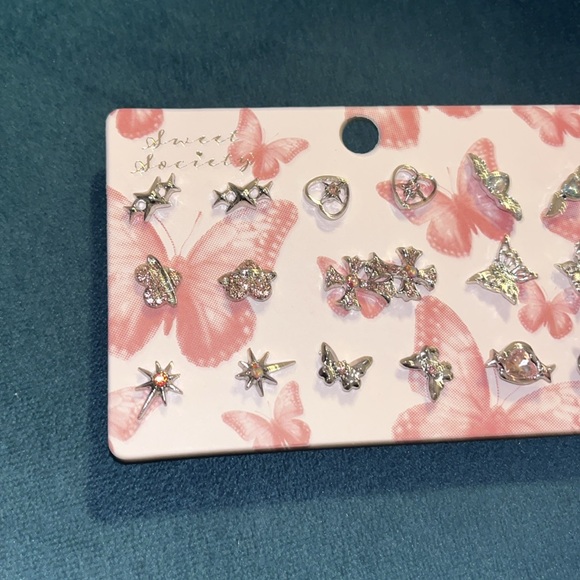 Earring pack - Picture 3 of 6